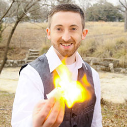 Magician Taylor Griswold - Close Up Magician in South Texas